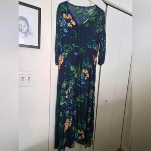Floral V-Neck Maxi Dress